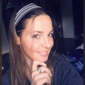 Meet your Posher, Bobbi